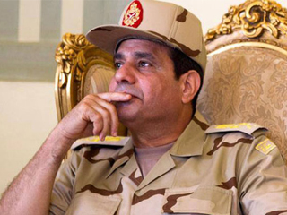 السيسى يتفقد قوات تأمين الاستفتاء