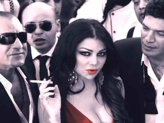 المراهق والمرأة الناضجة ابتزاز جنسـى تجاهلــه المجتمــع!