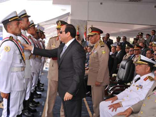 السيسى القائد الأعلى ودفعات جديدة تنضم إلى حماة الوطن