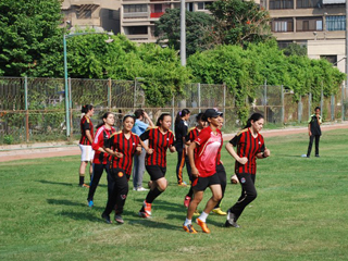 كرة القدم النسائية بدون أهلي وزمالك!