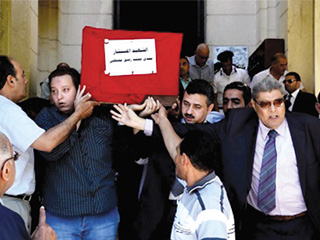 من يحمى حماة العدالة ؟!