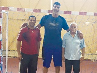 الصدفة سبب انضمامى لمنتخب اليد