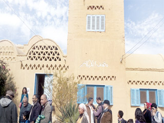 الفنان محمد عبلة : أفكر فى إغلاق أول متحف  للكاريكاتير فى العالم العربى