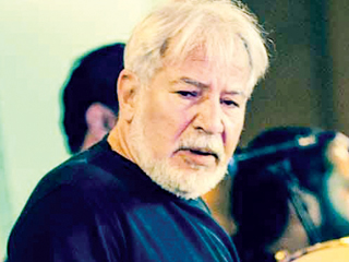العازف على إيقاع الروح.. يحيى خليل وموسيقى «ترُد الروح» أعيش بالأمل والحب ومازلت أحلم بعالم أجمل وموسيقى أرقى!