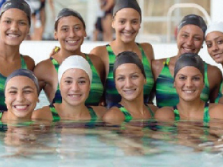 إصابة 3 آنسات فى منتخب السباحة التوقيعية