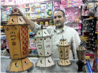 ينافس الصينى بقوة: الفانوس المصرى الخشبى .. يكسب