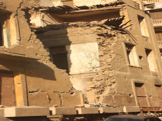 تحذير من قنبلة فى وسط البلد: سر الأطفال المجهولة فى العمارة المهجورة