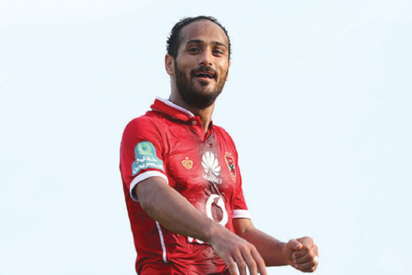 إصابات الأهلى تربك لاسارتي