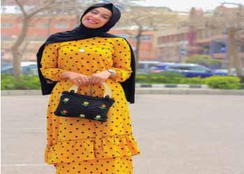 «المسطردة» تسيطر على ملابس العيد