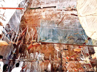 الطيران في دير القديس سمعان