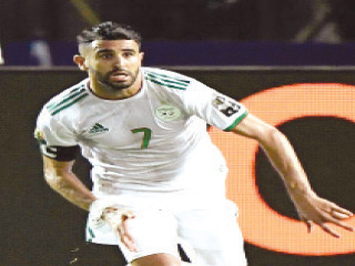 سباق الفوز بجائزة أفضل لاعب فى أفريقيا يشتعل