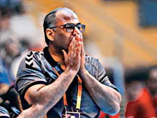 يكشف سر رحيله عن المنتخب!