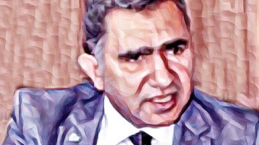 د.عيسى إسكندر.. رئيس اتحاد العمال المصريين فى إيطاليا