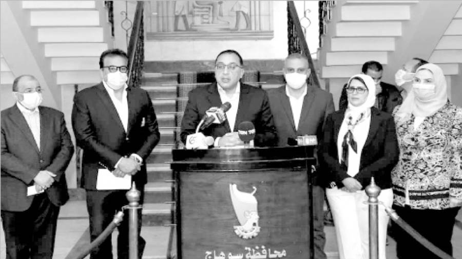 مؤتمر صحفى لرئيس الوزراء وعدد من الوزراء فى سوهاج