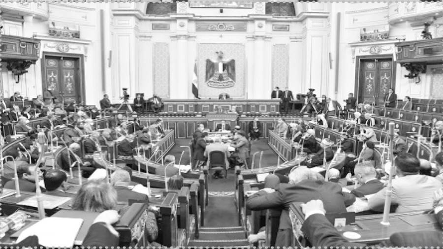 تشريعات جديدة لدعم السياحة والآثار