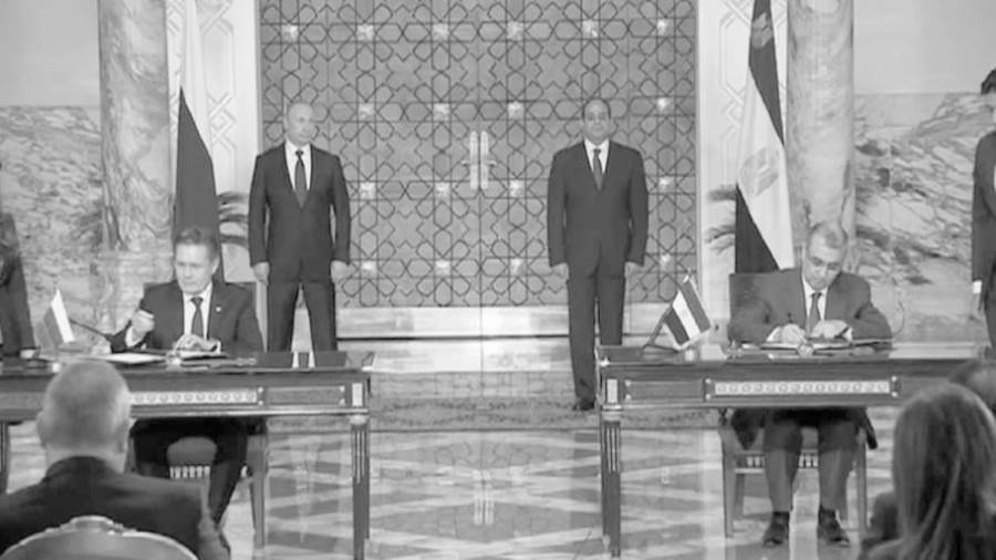 السيسى وبوتين يشهدان توقيع الإتفاقية المصرية الروسية