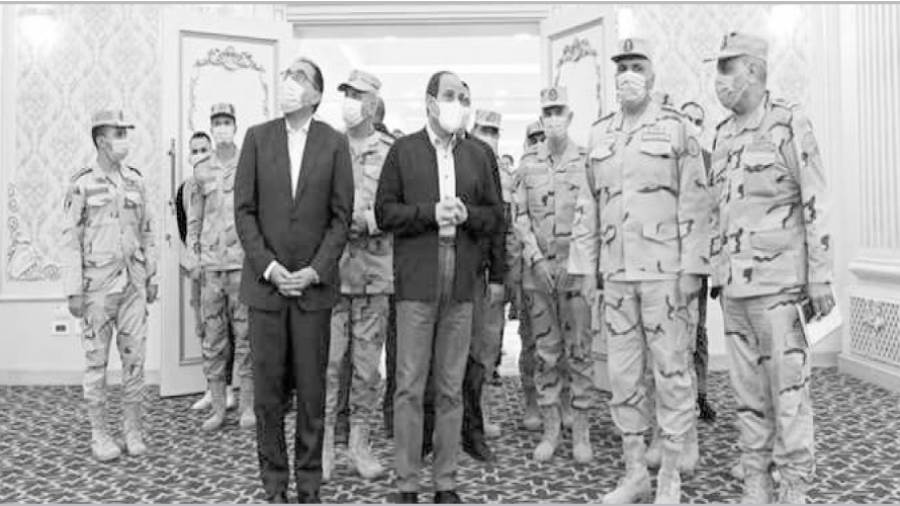 الرئيس السيسى خلال إحدى متابعاته لإنشاءات مركز قيادة الدولة بالعاصمة