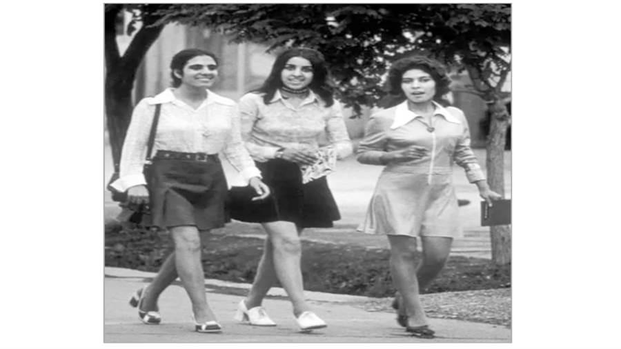 أفغانيات فى شوارع كابول من 50 سنة