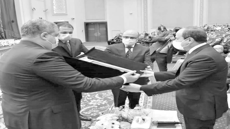 الرئيس يكرم شهداء الواجب من رجال القضاء المصرى