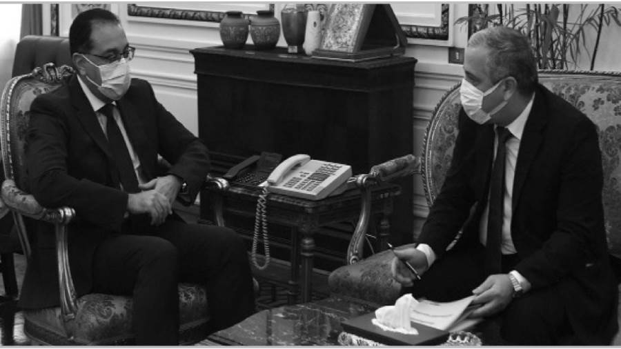 رئيس الوزراء د. مدبولى مع الشوربجى رئيس الهيئة الوطنية للصحافة