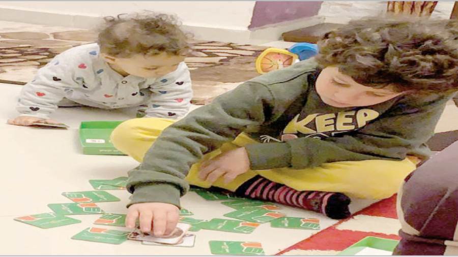 رواج كروت التربية بين الأمهات والإخصائيين النفسيين