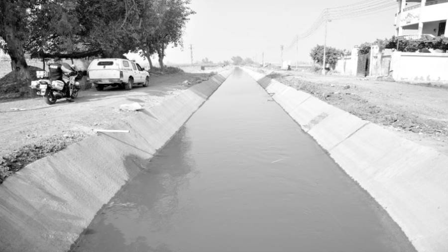 تحسين جودة نظم الرى بعد انتهاء تبطين الترع بالغربية