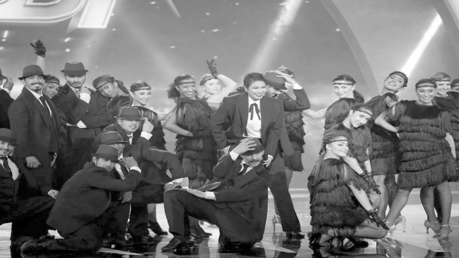 شيرين أثناء افتتاح البرنامج