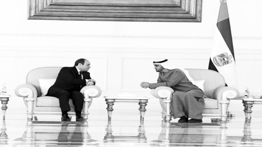 الرئيس يقدم واجب العزاء فى الشيخ خليفة بن زايد