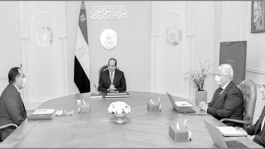 استعراض الموقف التنفيذى لمشروع بيت مصر فى باريس