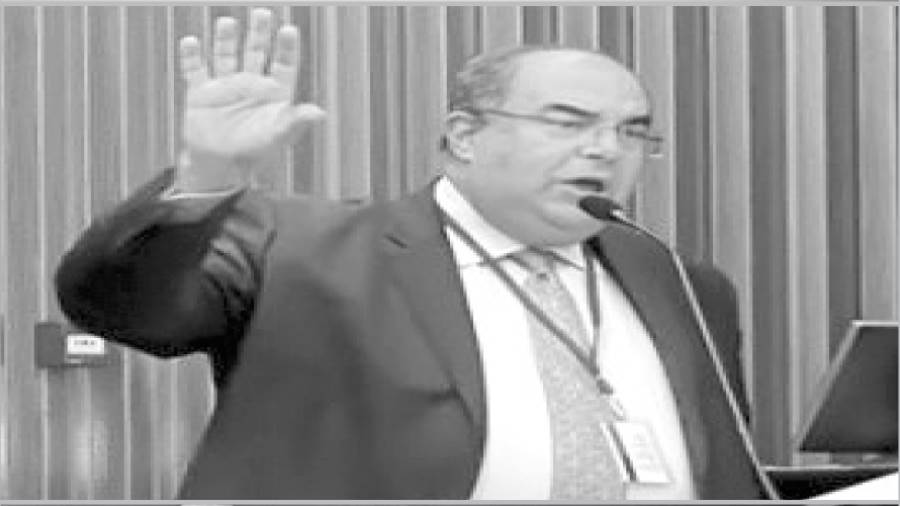 محمود محيى الدين
