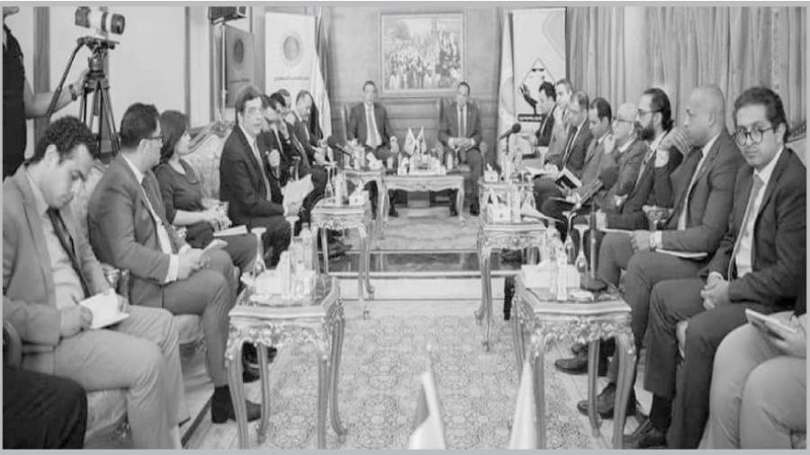 مطالبات بتعديلات تشريعية اقتصادية