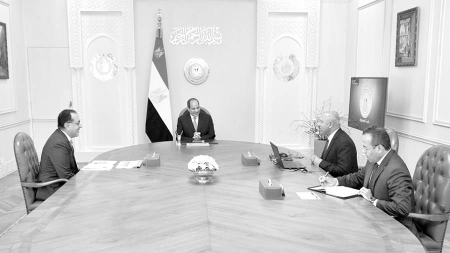الرئيس يطلع على مستجدات التعاون بين الدولة والقطاع الخاص
