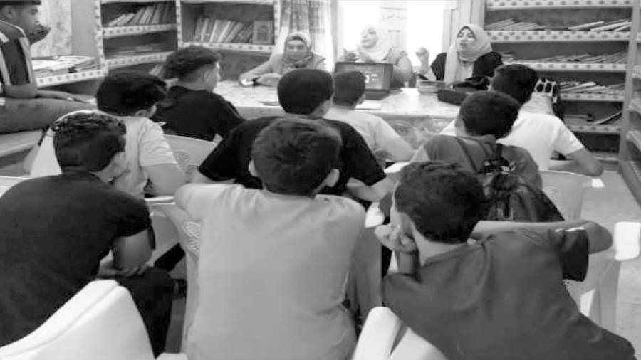 جانب من نشاط القوافل الخدمية بالمحلة