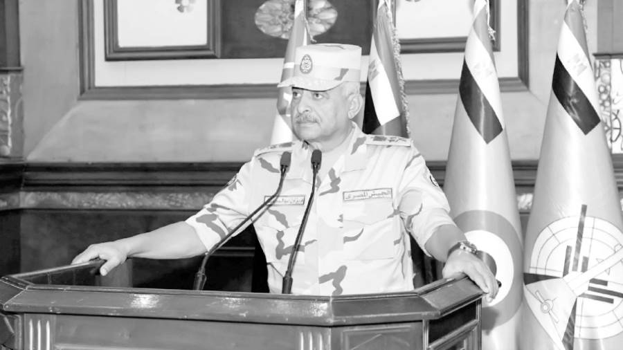 الفريق أول عبدالمجيد صقر شهد تنفيذ المرحلة الرئيسية لمشروع مراكز القيادة