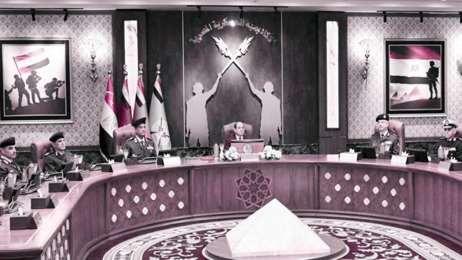 ضرورة ضمان انضباط الشارع المصرى