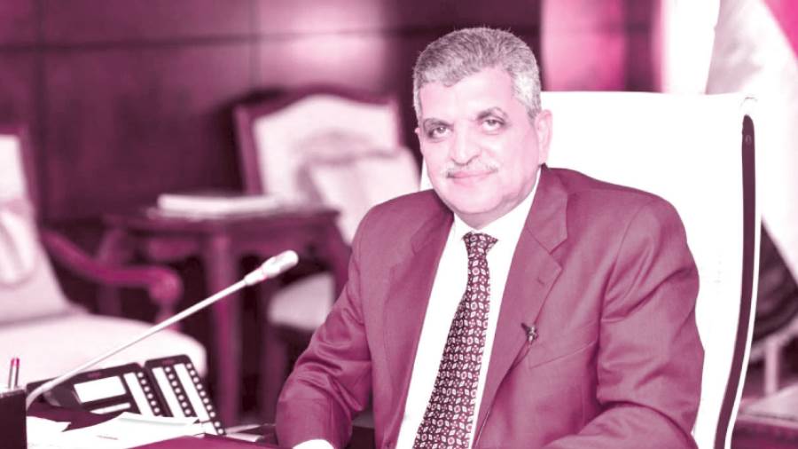 الفريق أسامة ربيع