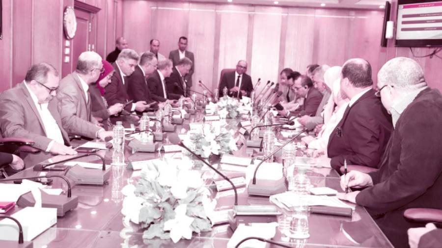 نائب الوزير يتابع إجراءات تطوير أداء مياه الشرب والصرف الصحى