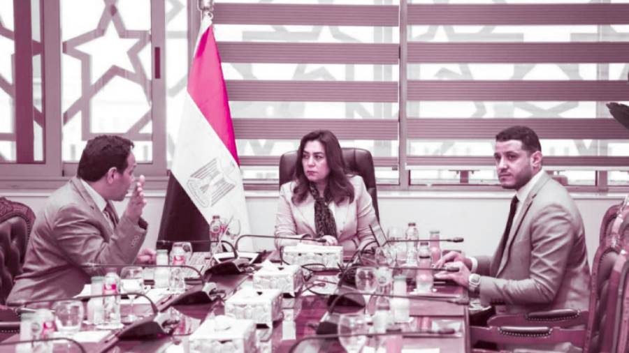 اجتماع التنمية المحلية لمتابعة أعمال حياة كريمة