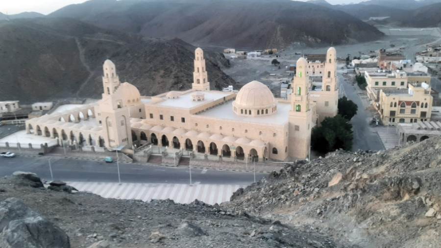 مسجد الشاذلى بين جبل حميثرة