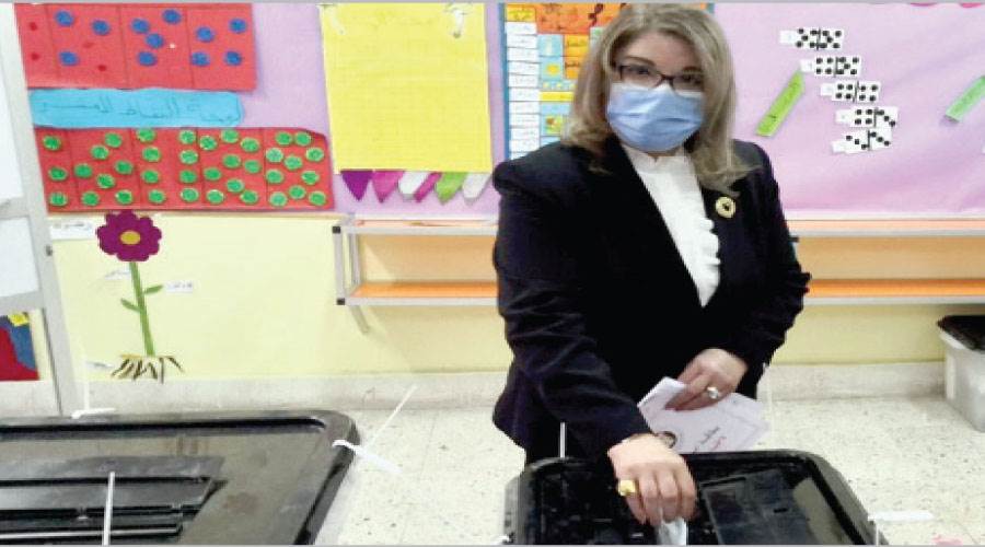 فيبى فوزى ولأول مرة سيدة وكيلة للشيوخ