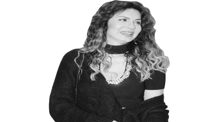 نجلاء بدر