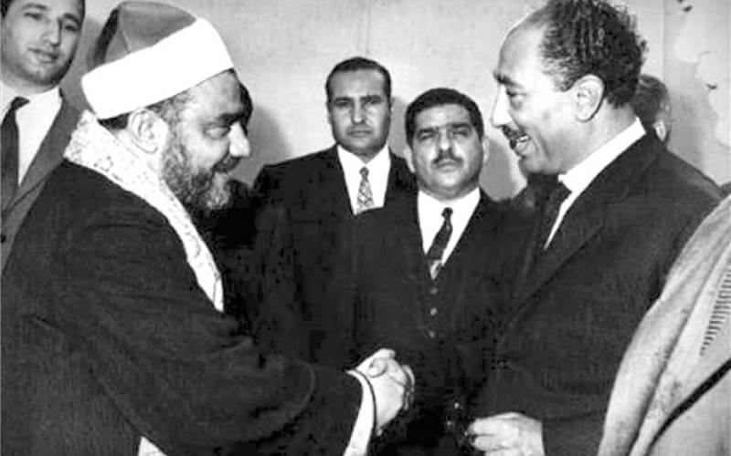 السادات والنقشبندى.. تقدير وإعجاب