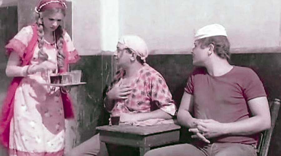 بطلا الصعاليك سعيا للتحرر من وضعهما الهامشى