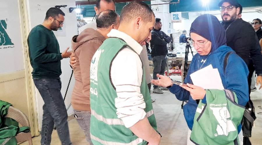 إشراف ومتابعة لخطوات العمل