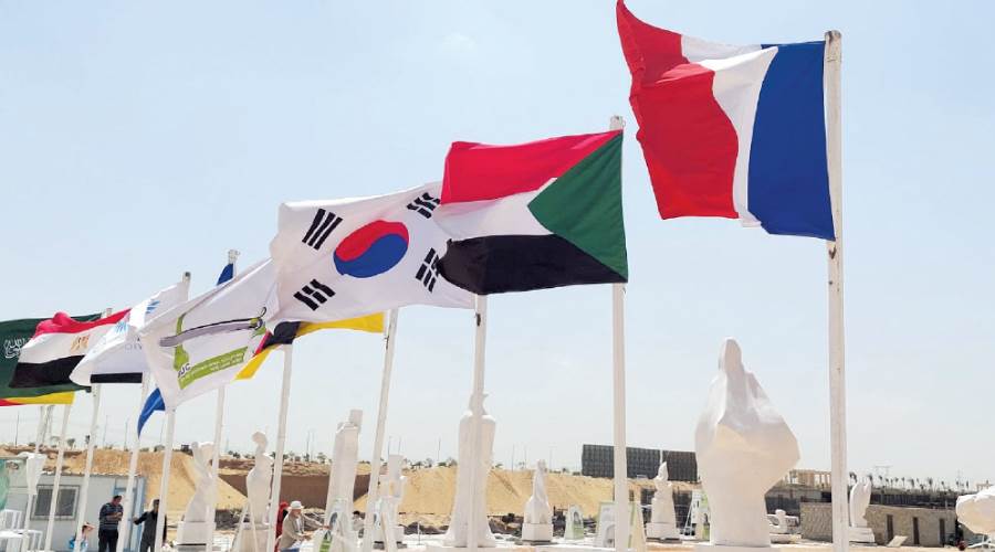 مشاركة دولية فى سمبوزيوم بدر