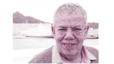 كتبت بالحب.. وتوقفت بعد رحيل هؤلاء