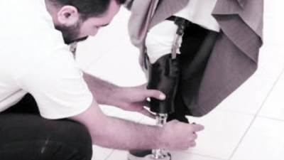 «إيدينا مع بعض»  