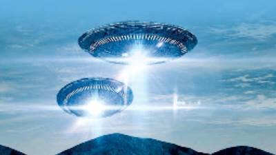 عودة  الأطباق الطائرة«1»