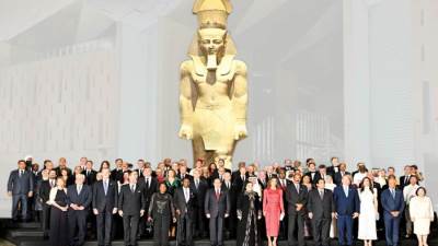 نكتب فصلاً جديدًا من التاريخ 