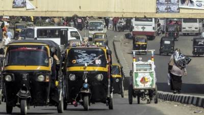 لماذا خرجت التكاتك عن سيطرة المحافظين؟!